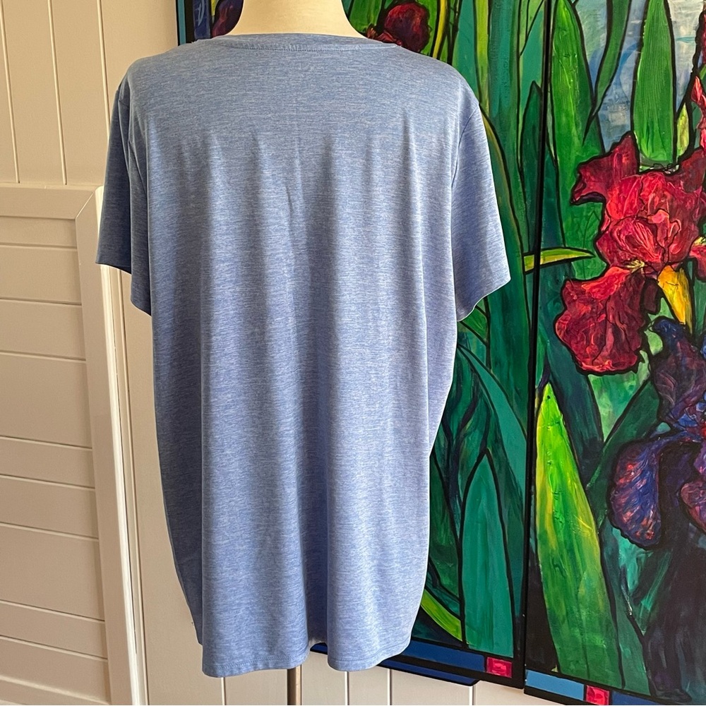 $5 DEAL V-Neck Athletic Top Workout Casual Shirt Ocean + Coast Tee Blue Gray - Picture 2 of 5